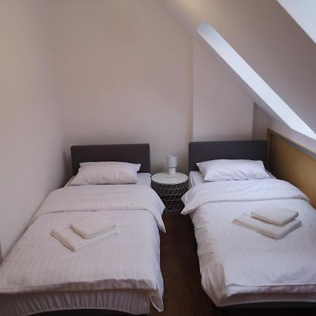 Ferienwohnung Apartament Dluga Jelenia Góra Exterior foto