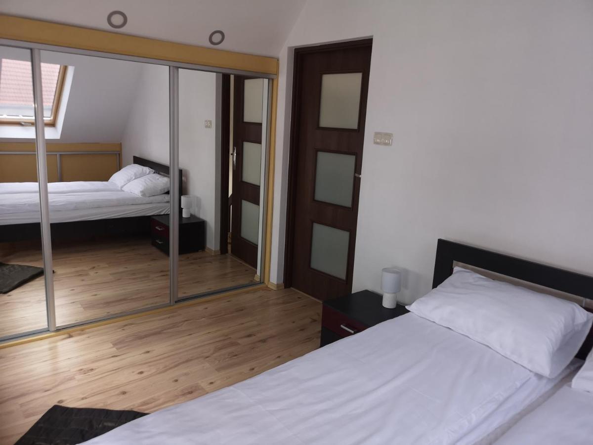 Ferienwohnung Apartament Dluga Jelenia Góra Exterior foto