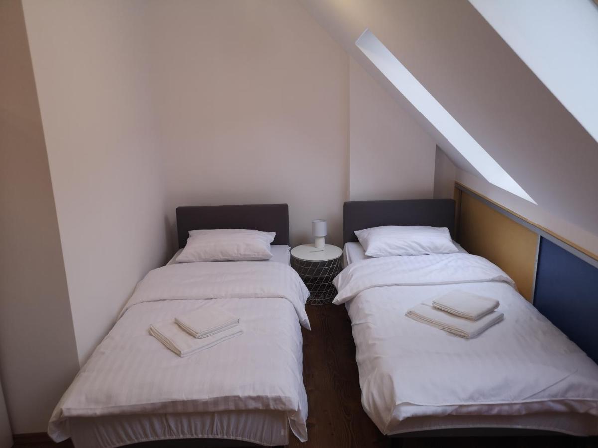 Ferienwohnung Apartament Dluga Jelenia Góra Exterior foto